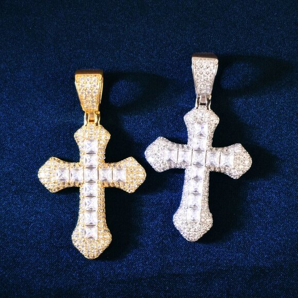 Iced Out Gold & Silver Color Cross Pendant For Men with Rope Chain - Picture 3 of 9